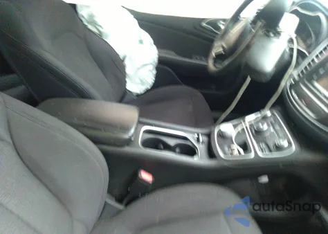 2015 Chrysler 200 Limited from USA, damaged, VIN 1C3CCCAB5FN661724